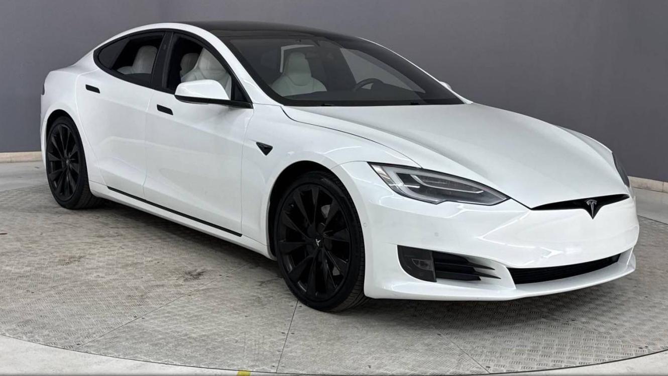 TESLA MODEL S 2018 5YJSA1E28JF245315 image